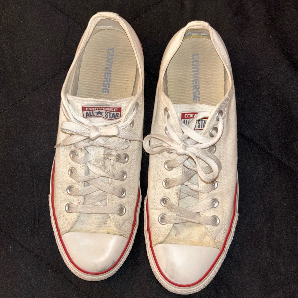 Men’s Converse size 10